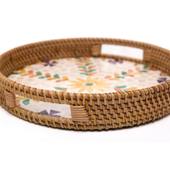 Floretia - Round tray in handmade rattan and mother-of-pearl, multicolor floral pattern – view 3 – Handcrafted product, handmade · Kuênia