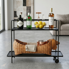 Sossi - Dachshund-shaped basket in natural rattan with leather ears – in-use view – Handcrafted product, handmade · Kuênia
