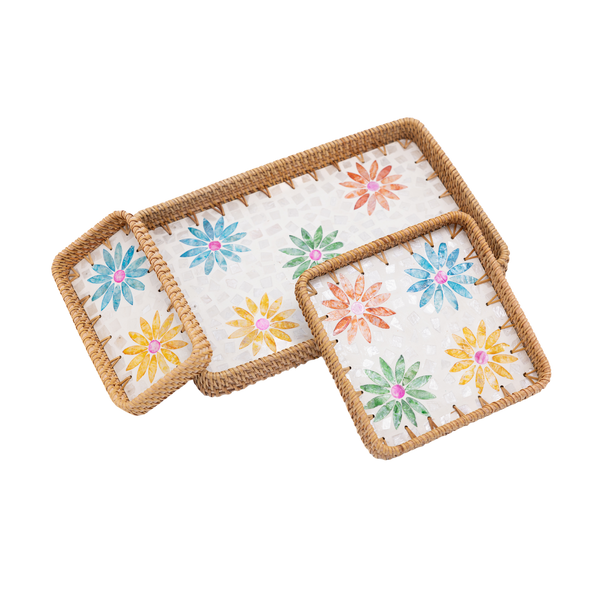 Printania - Set de 3 plateaux rectangulaires en rotin et nacre fait main, motif floral multicolore sur fond transparent – Produit artisanal fait à la main · Kuênia