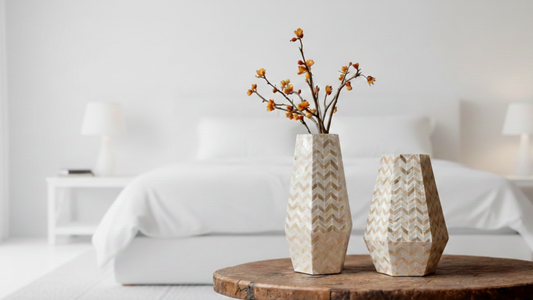 Marqueterie de nacre – détail du savoir-faire artisanal · Kuênia
